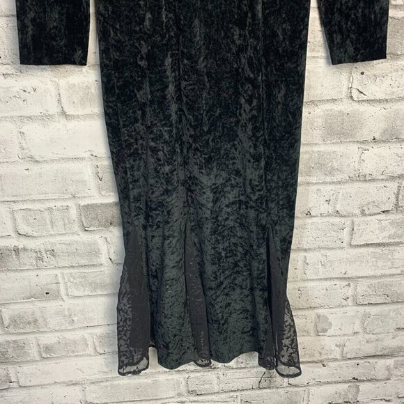 Vintage Black Crushed Velvet Fit and Flare Midi Witchy Dress - Picture 3 of 14